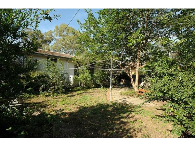 4 Grylls Crescent, Cook ACT 2614