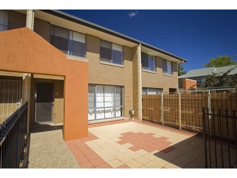17/15 Wanliss Street, Latham ACT 2615