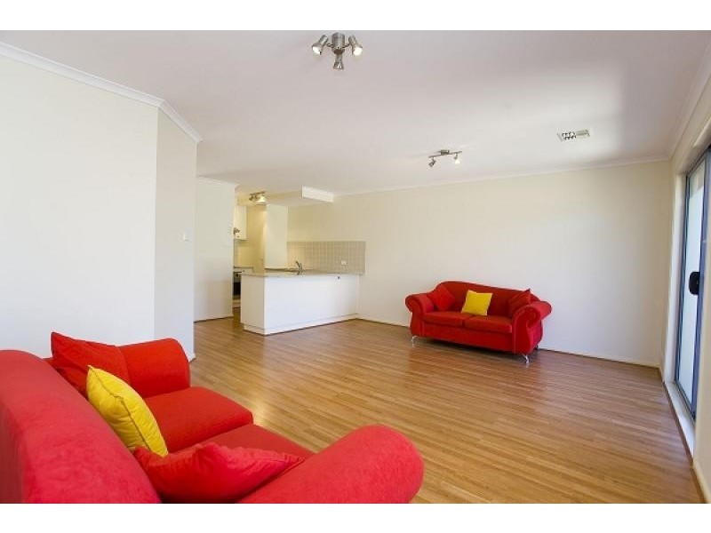 17/15 Wanliss Street, Latham ACT 2615