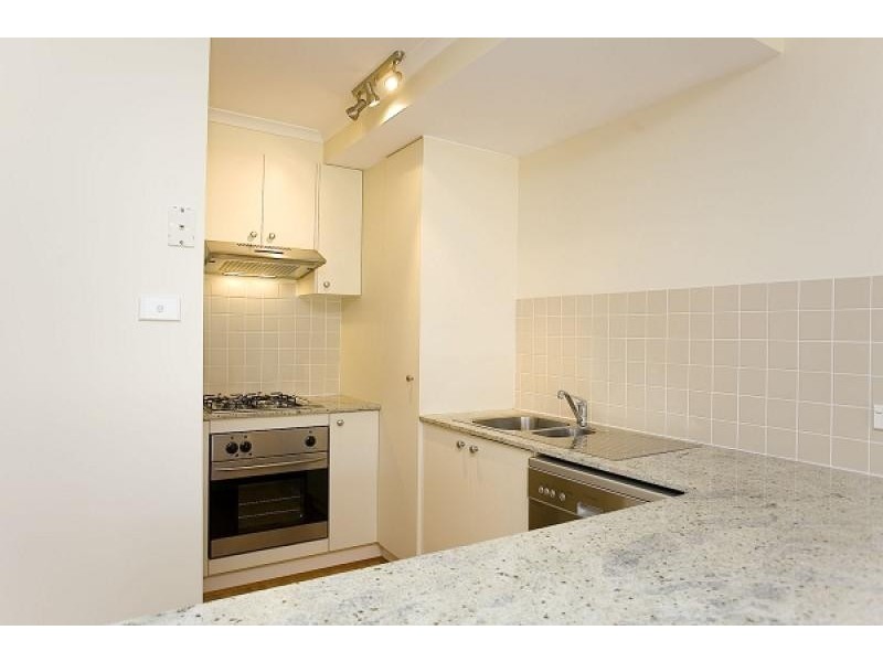17/15 Wanliss Street, Latham ACT 2615