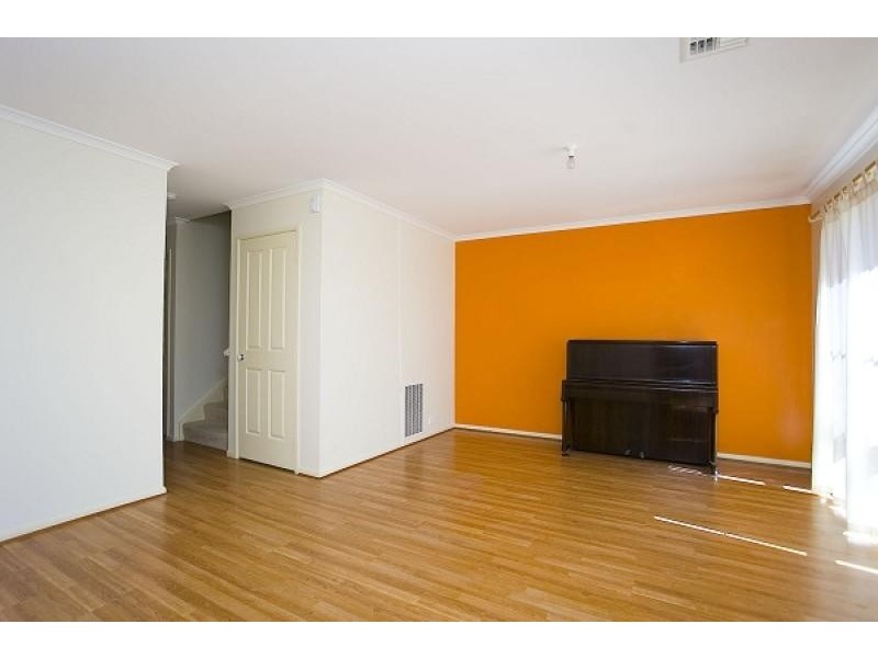 17/15 Wanliss Street, Latham ACT 2615