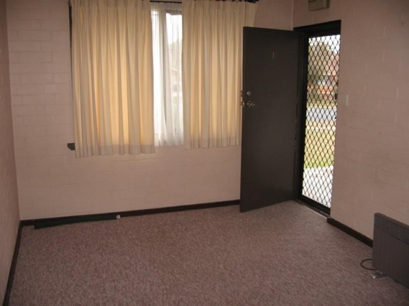 1/8 Castieau Street, Higgins ACT 2615