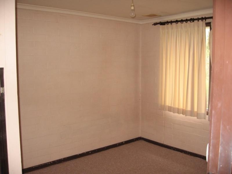 1/8 Castieau Street, Higgins ACT 2615