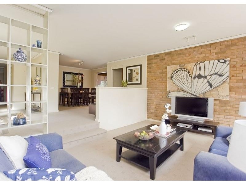 13 Clint Place, Macquarie ACT 2614