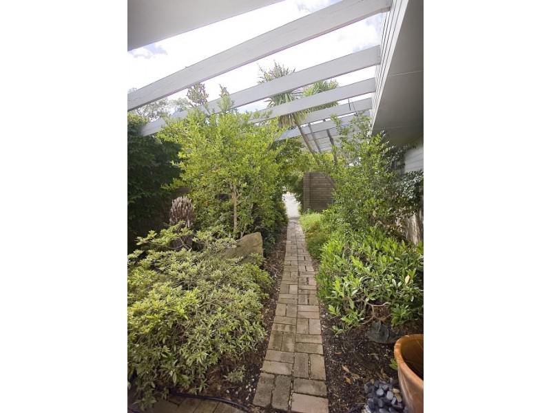 13 Clint Place, Macquarie ACT 2614