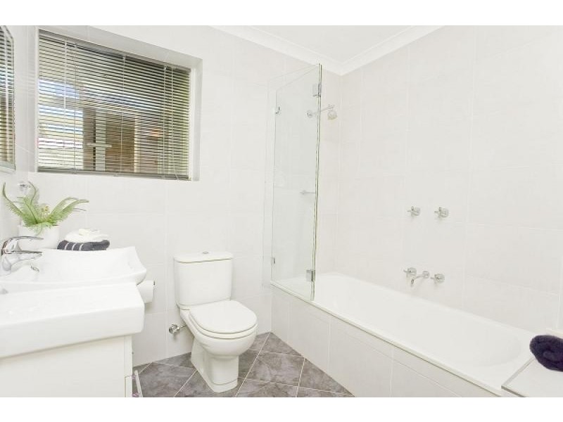 13 Clint Place, Macquarie ACT 2614