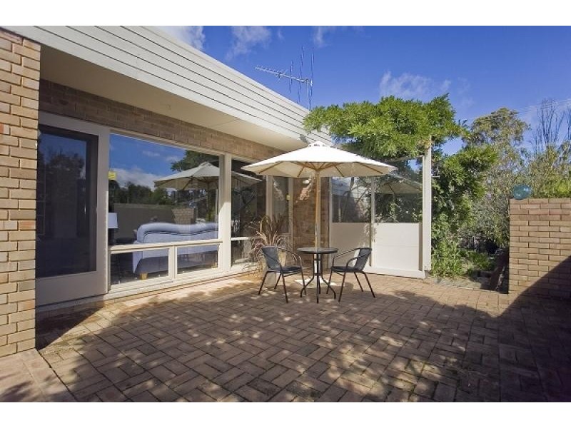 13 Clint Place, Macquarie ACT 2614