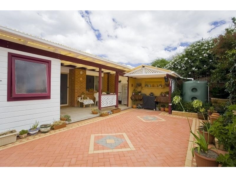 8 Gunyan Place, Ngunnawal ACT 2913