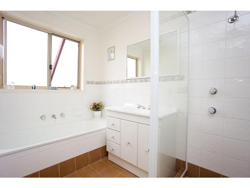8 Gunyan Place, Ngunnawal ACT 2913