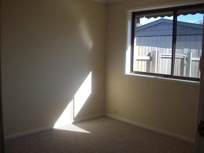 10 Gurner Place, Latham ACT 2615