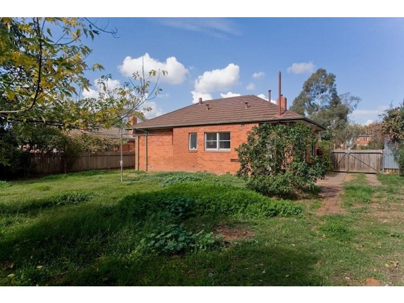 22 McIntyre Street, Narrabundah ACT 2604