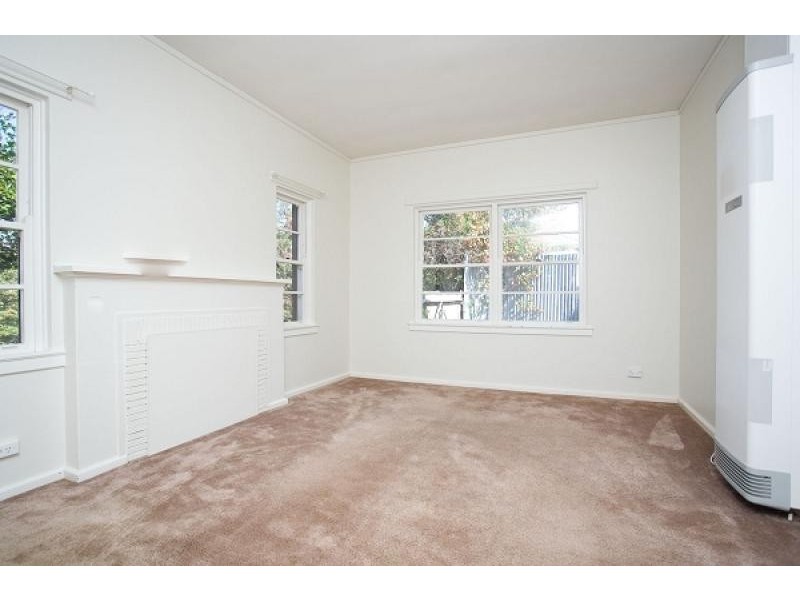 22 McIntyre Street, Narrabundah ACT 2604