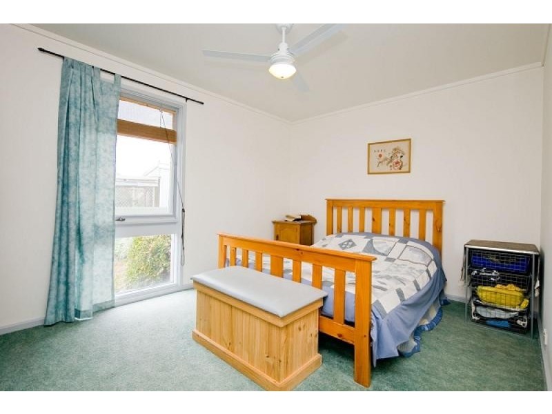 28 Chambers Street, Latham ACT 2615