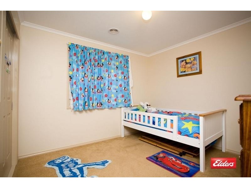 73 Shrivell Circuit, Dunlop ACT 2615