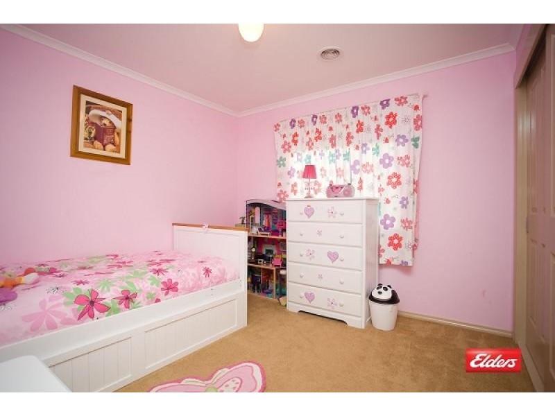 73 Shrivell Circuit, Dunlop ACT 2615