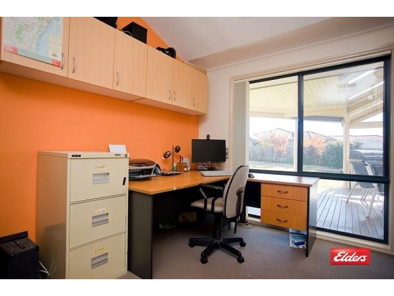 73 Shrivell Circuit, Dunlop ACT 2615