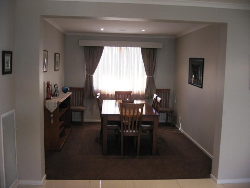 24 Belconnen Way, Page ACT 2614