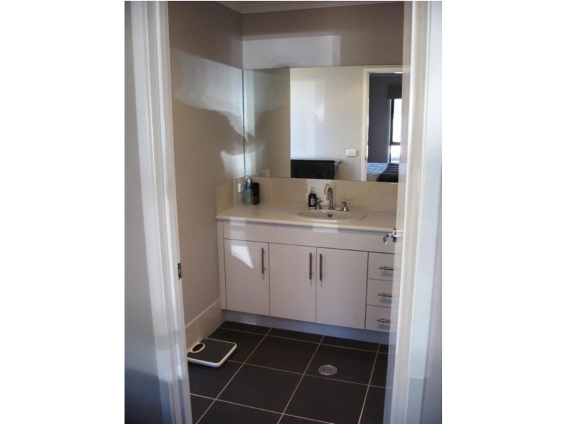 24 Belconnen Way, Page ACT 2614