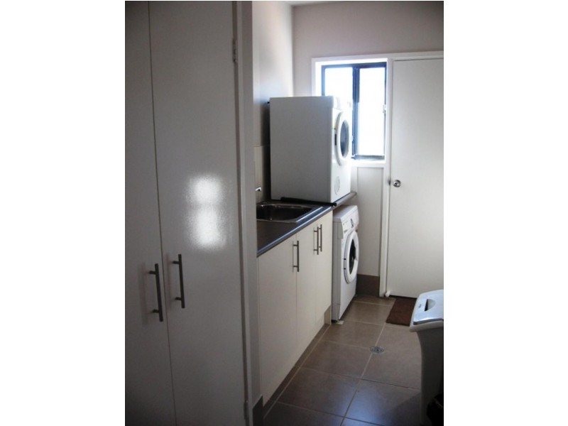 24 Belconnen Way, Page ACT 2614