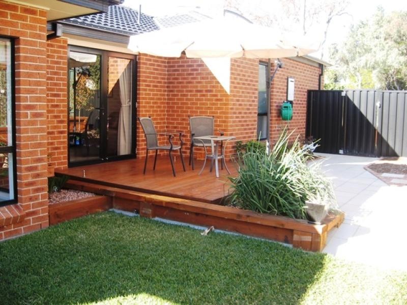 24 Belconnen Way, Page ACT 2614