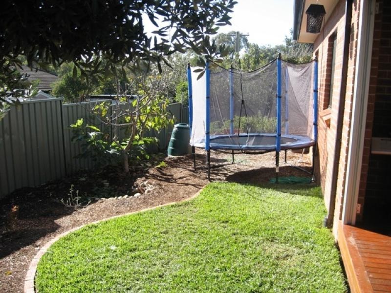 24 Belconnen Way, Page ACT 2614