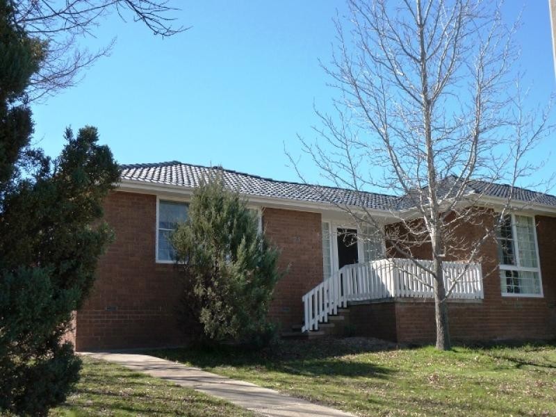 25 Broadby Close, Spence ACT 2615
