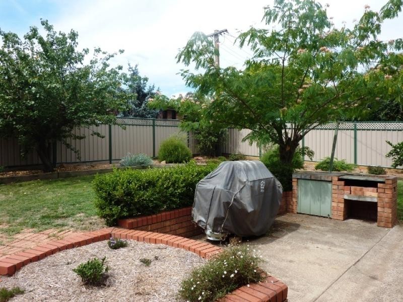 25 Broadby Close, Spence ACT 2615
