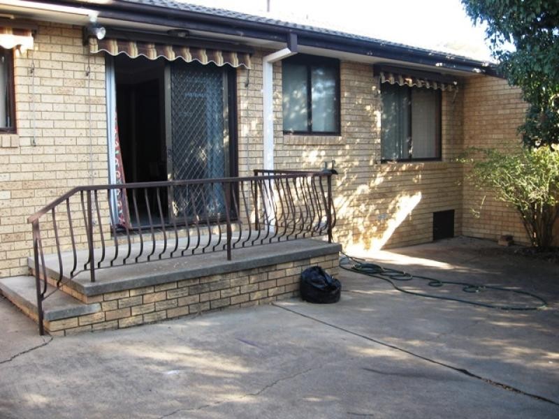 5 Stumm Place, Latham ACT 2615