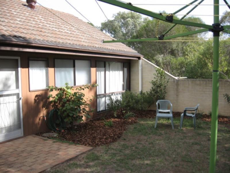 96 Bourne Street, Cook ACT 2614