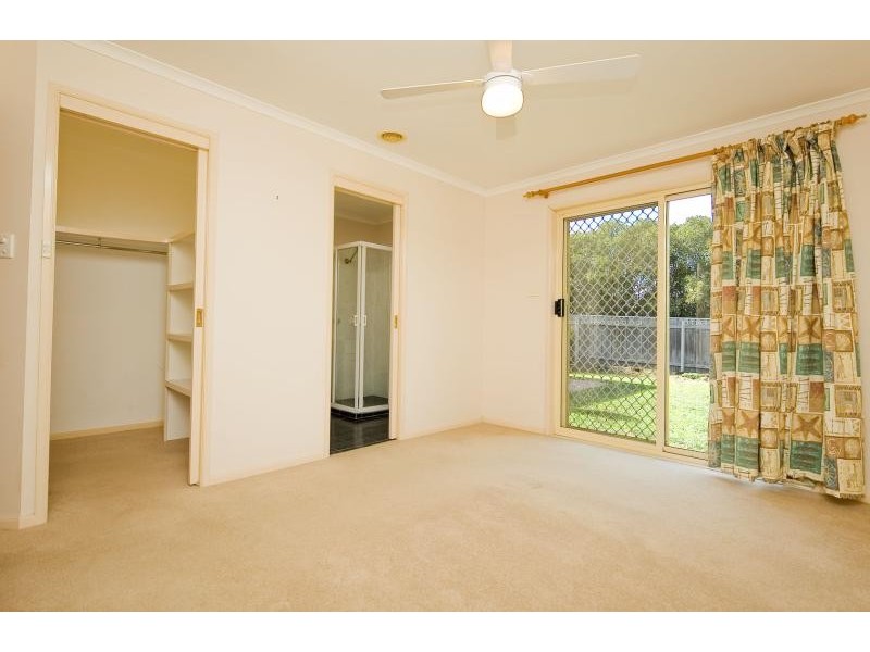 14 Dacomb Court, Dunlop ACT 2615