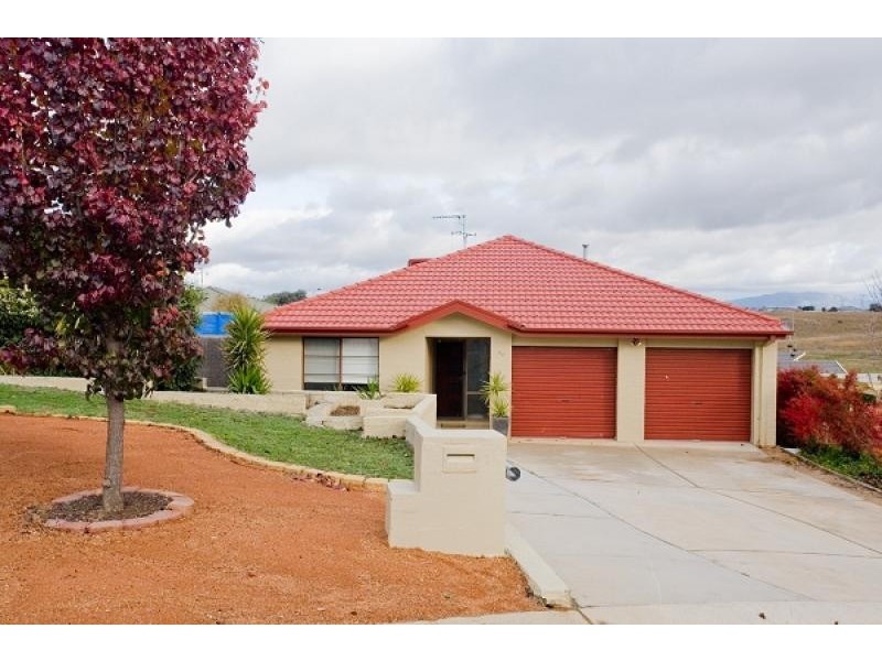 80 Hugh McKay Crescent, Dunlop ACT 2615