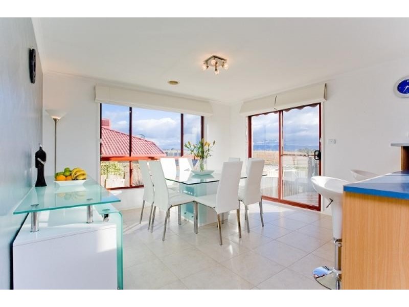 80 Hugh McKay Crescent, Dunlop ACT 2615