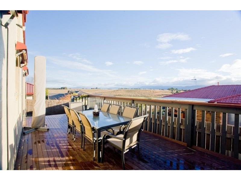 80 Hugh McKay Crescent, Dunlop ACT 2615