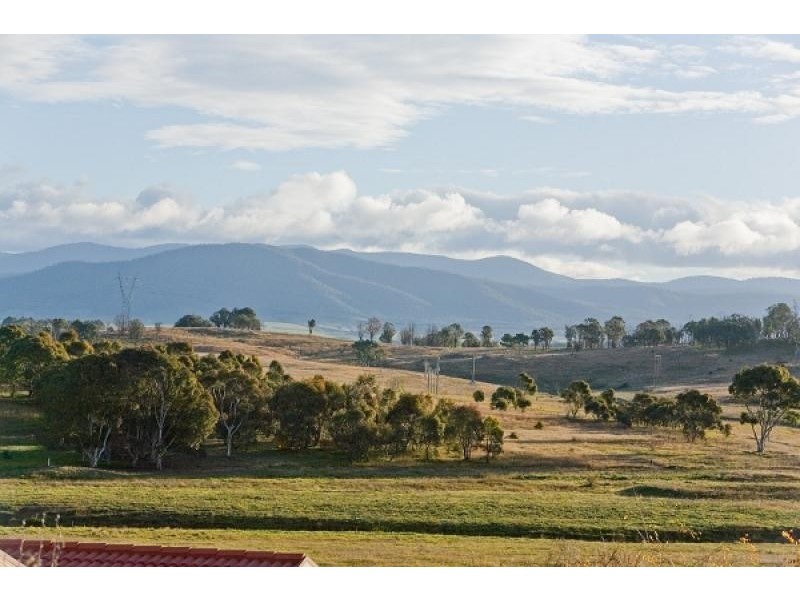 80 Hugh McKay Crescent, Dunlop ACT 2615