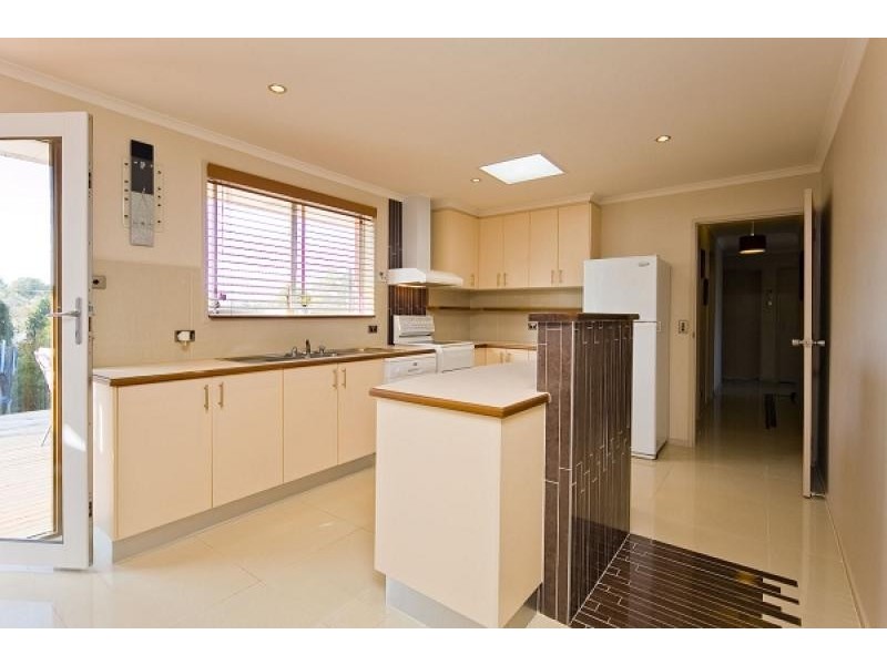 18 Meagher Place, Evatt ACT 2617