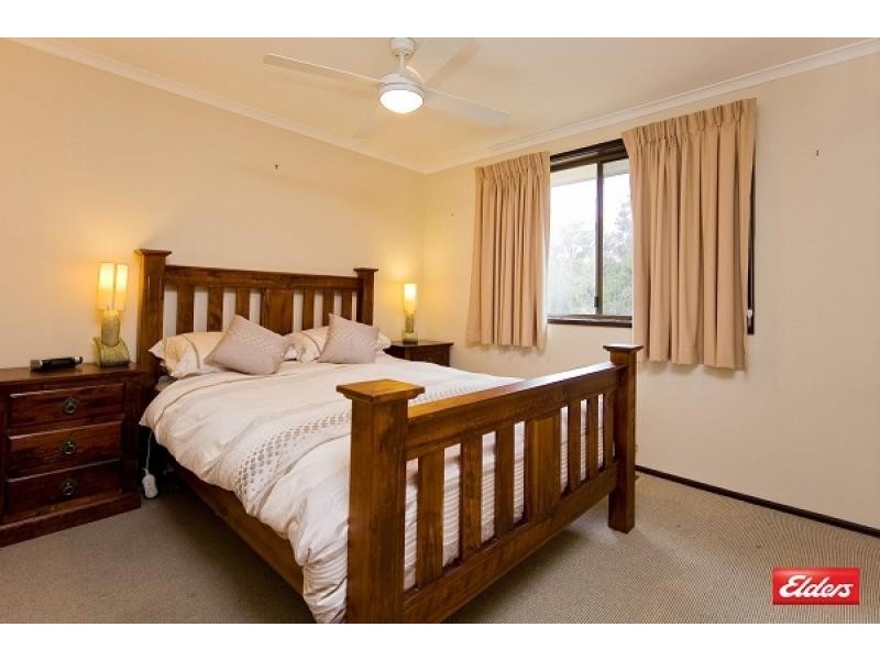 194 Dexter Street, Cook ACT 2614