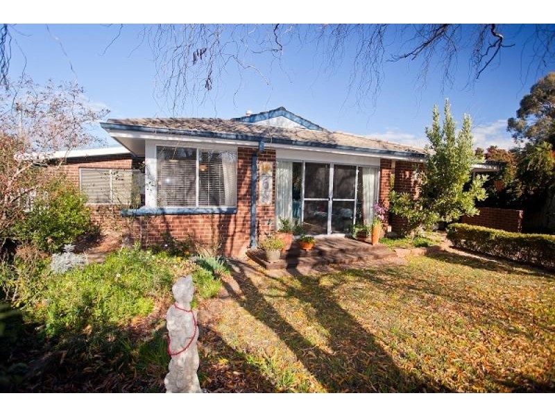 6 Vela Place, Giralang ACT 2617