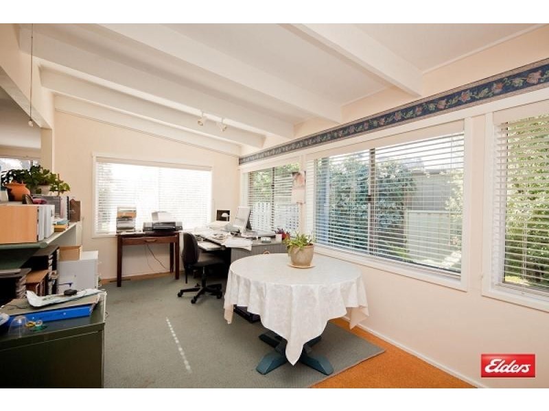 6 Vela Place, Giralang ACT 2617