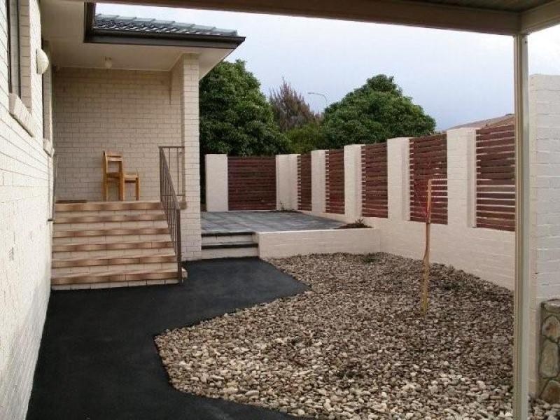 24 Herron Crescent, Latham ACT 2615