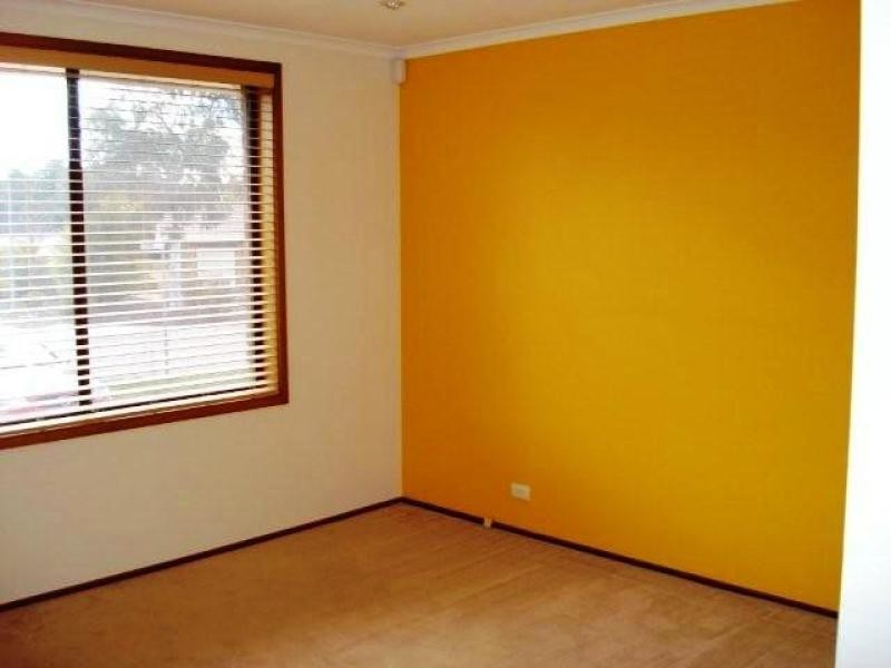 24 Herron Crescent, Latham ACT 2615