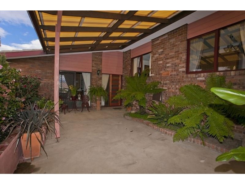 11 Minchin Place, Gowrie ACT 2904