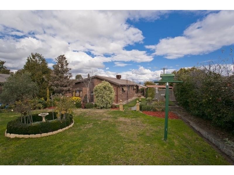 11 Minchin Place, Gowrie ACT 2904