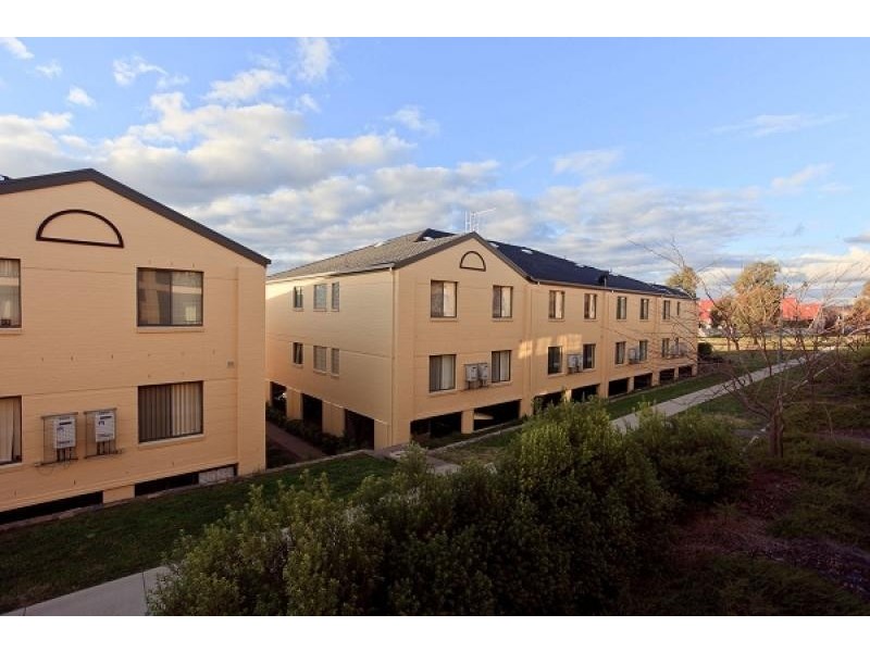 Unit 17 , 14 Lampard Circuit, Bruce ACT 2617