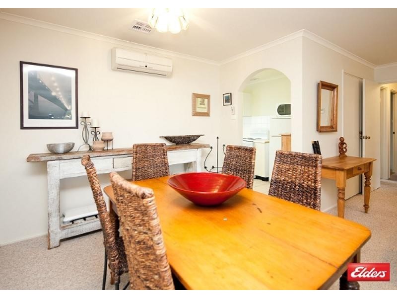 16 Dexter Street, Cook ACT 2614