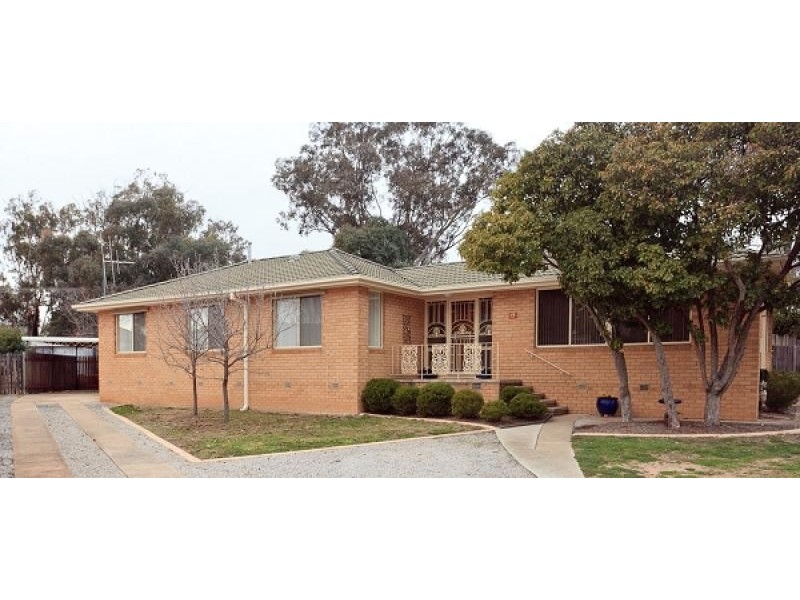 13 Mathieson Crescent, Weetangera ACT 2614