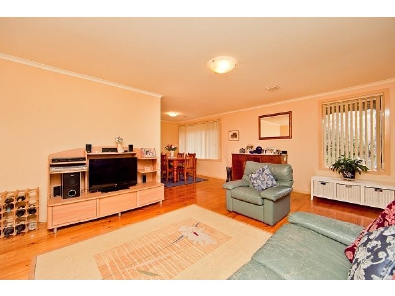 13 Mathieson Crescent, Weetangera ACT 2614