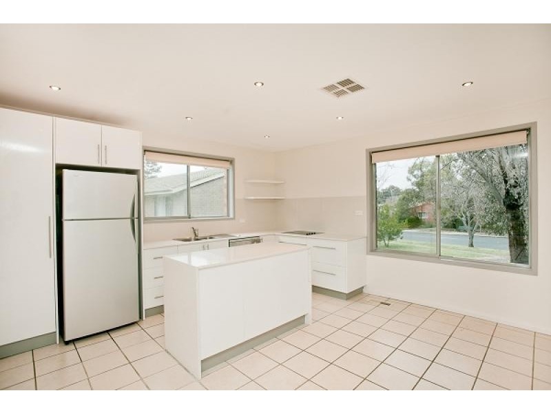26 Bennelong Crescent, Macquarie ACT 2614