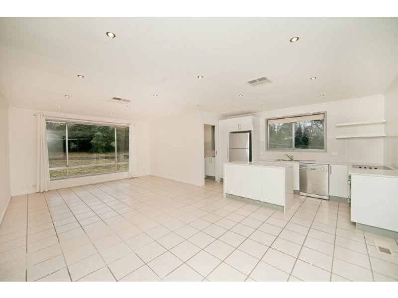 26 Bennelong Crescent, Macquarie ACT 2614