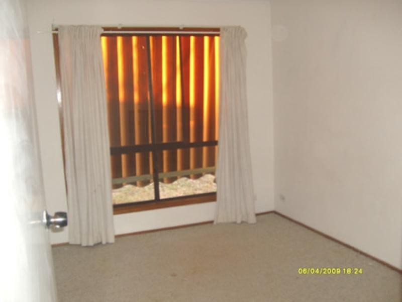 111 Ratcliffe Crescent, Florey ACT 2615
