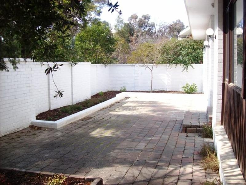 6 Bandjalong Crescent, Aranda ACT 2614